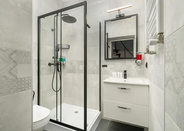 Charming And Modern With Mezzanine In Center By Renters Appartement